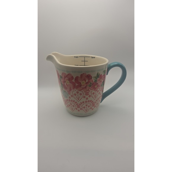 The Pioneer Woman Other - The Pioneer Woman Vintage Floral 4-Cup/ 1 Quart Stoneware Measuring Cup